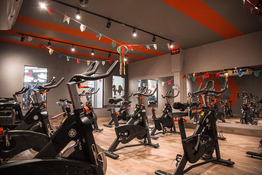 Sala de spinning na Stronger Paraíso
